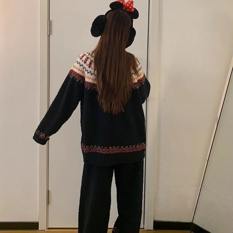 Dviejų dalių pižama iš pusvelūro, kardigano stiliaus, stora ir šilta žiemai 2025 (V formos kaklas, ilgos rankovės)