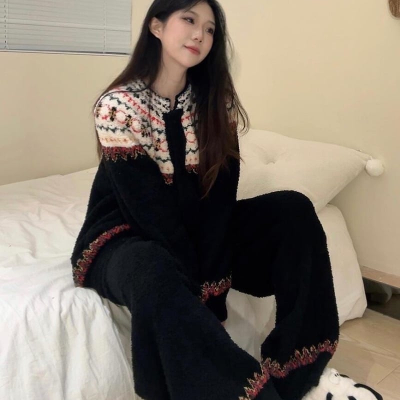 Dviejų dalių pižama iš pusvelūro, kardigano stiliaus, stora ir šilta žiemai 2025 (V formos kaklas, ilgos rankovės)