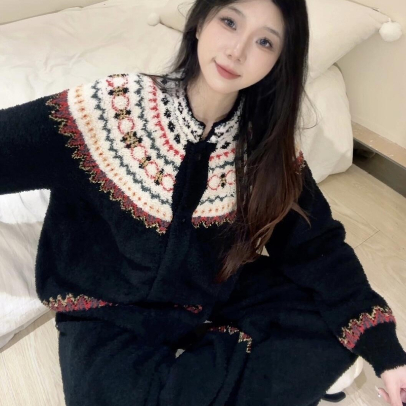 Dviejų dalių pižama iš pusvelūro, kardigano stiliaus, stora ir šilta žiemai 2025 (V formos kaklas, ilgos rankovės)