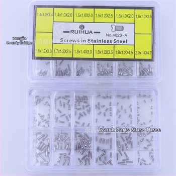 Nerūdijančio plieno plokščia galvutė laikrodžio varžtai – skirtos galiniam dangteliui ir stikliui, dėžutėje 500 vnt., 2021 m. vasara