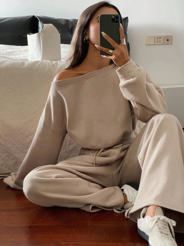 Ženski dvodijelni sportski set s gornjim dijelom u stilu košulje i sweatshirtom, jednofarban, poliester, jesen-zima 2025