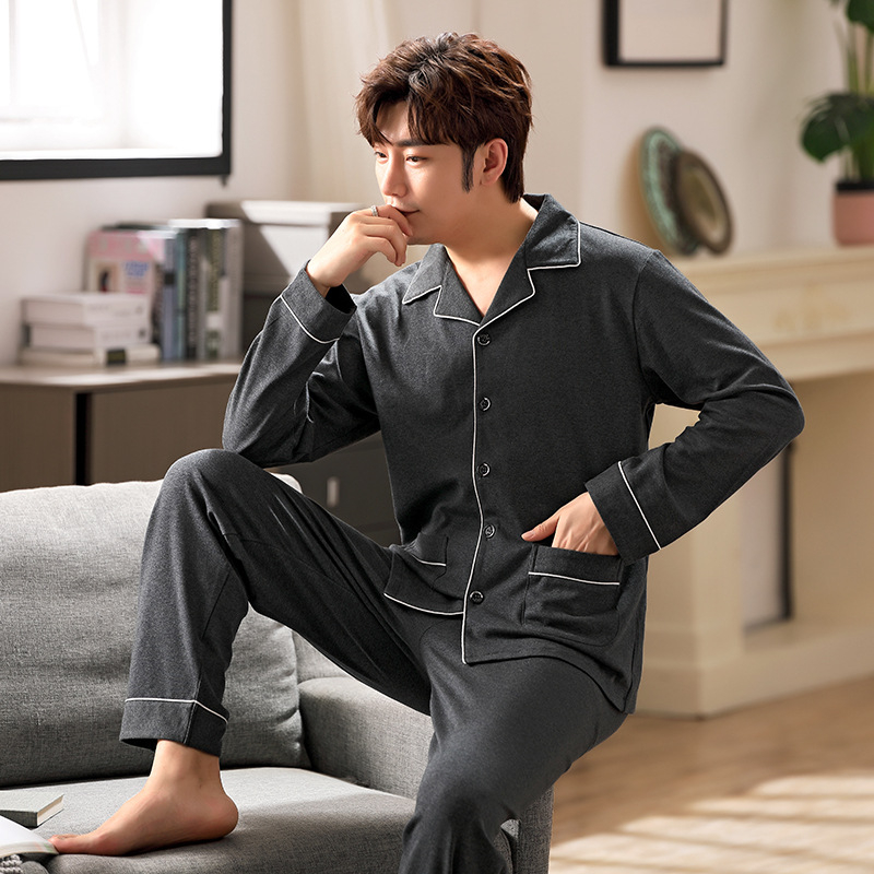 Muški pamučni set pidžama s dugim rukavima i kardiganom – minimalistički, udoban za kućnu i vanjsku uporabu.