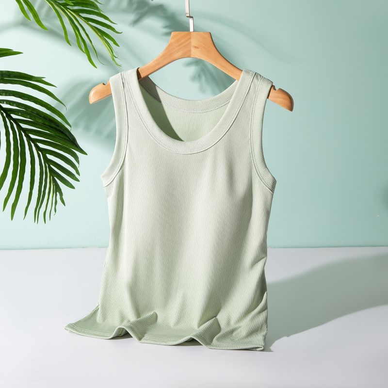 Ženski ribasti top bez rukava s umetkom za prsa, jednobojni pleteni top, pamuk 90–95% + spandeks 0–30%, duljina 50–65 cm