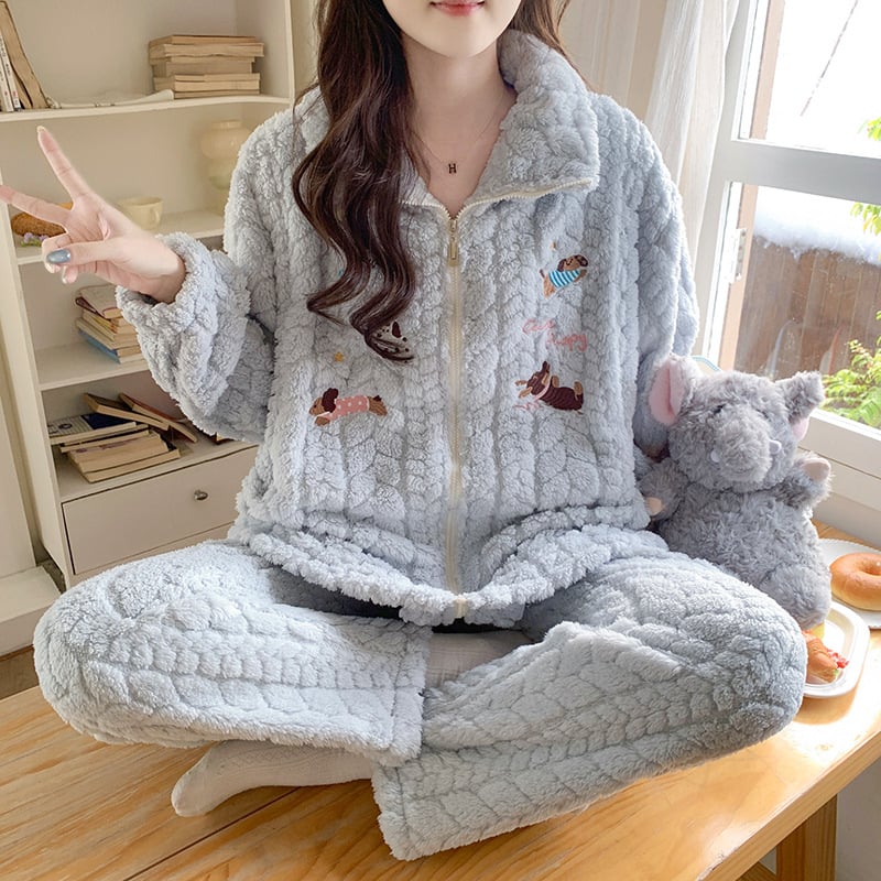 Motinystės pižamos komplektas maitinti – rudens‑žiemos 2025, Jacquard velvetas, 100% poliesteris, 251–300 g/m² storis, ilgomis rankovėmis, ilgos kelnės, plus dydis, mielas stilius