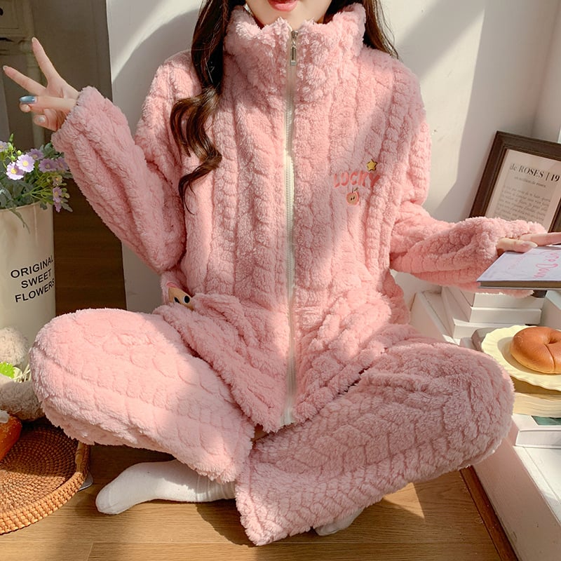 Motinystės pižamos komplektas maitinti – rudens‑žiemos 2025, Jacquard velvetas, 100% poliesteris, 251–300 g/m² storis, ilgomis rankovėmis, ilgos kelnės, plus dydis, mielas stilius