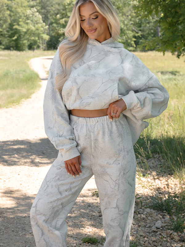 Moterų dviejų dalių kostiumas su abstrakčiu spaudiniu, ilgos rankovės, poliesteris ≥95%, ruduo 2025