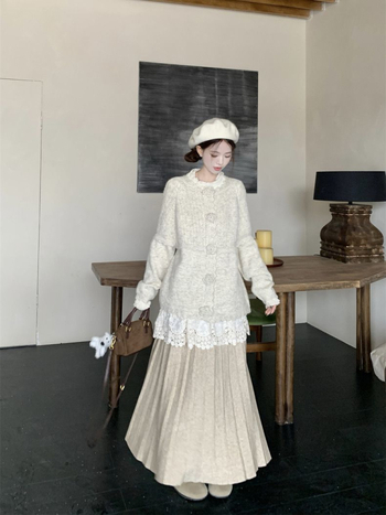 Moterų gėlių megztinio komplektas: megztinis su kardiganu, sluoksniuotas viršus ir sijonas – trijų dalių kasdienis komplektas, ilgomis rankovėmis, pavasaris 2025