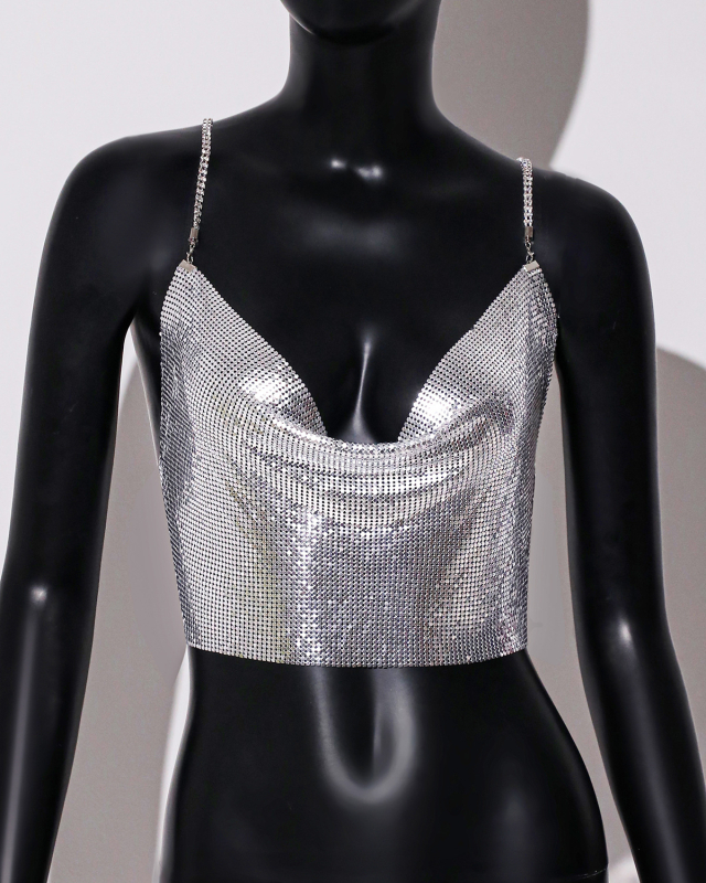 Metalni halter top sa šljokicama, stražnji dijamantni lanac, uski kroj, ultra kratka duljina ispod 40 cm, jednofarbni uzorak