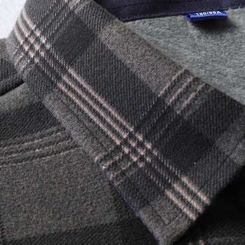 Muška karirana košulja s fleec podstavom, toplinu zadržavajuća, ovratnik tip lapel, dugi rukavi, ležerni stil s kapuljacom, Rayon 96%