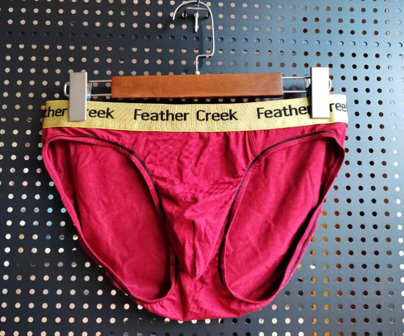 Мъжки брифове с нисък талия, дишащ Modal плат, едноцветни, 80-90% Modal в основния плат и чатала, за възрастни мъже