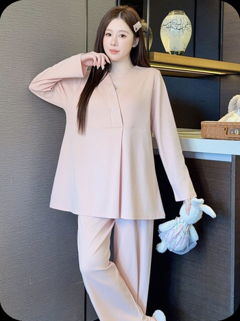 Maitinimo/konfidavimo topas su įdėtomis krūties pagalvėlėmis, ilgomis rankovėmis, Milk Silk audinys (90–95% poliesterio, <30% spandeksas), vasara 2025, japonų-korejiečių laisvas stilius