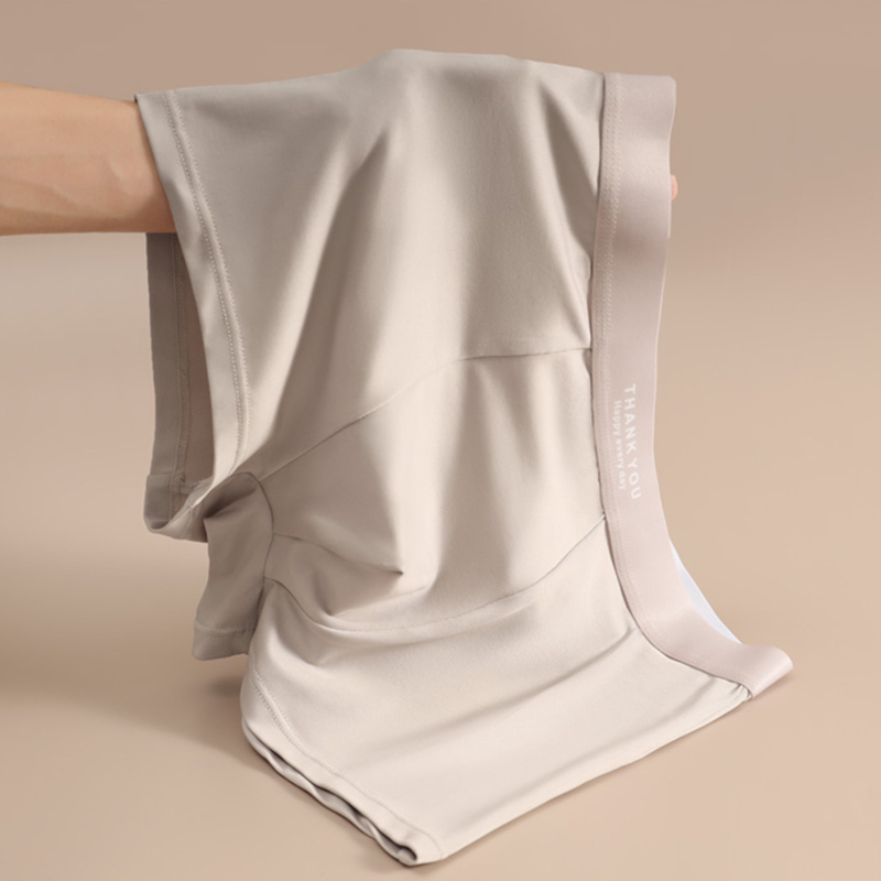 Muške bokserice – prozračne i odvode vlagu, pleteni materijal, srednji porast struka, uzorak anime crtić