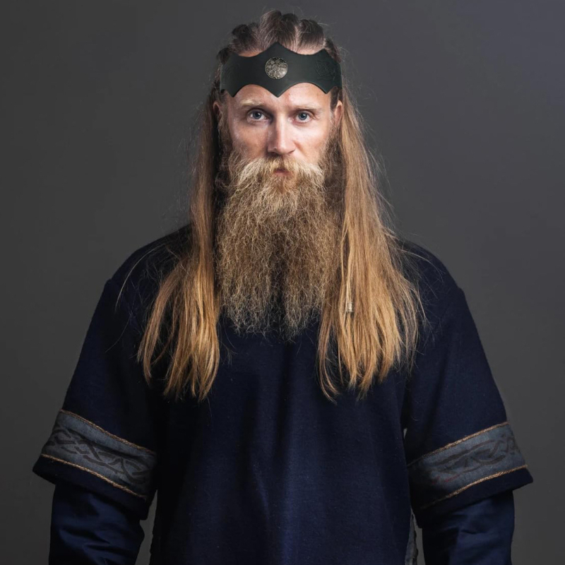 Srednjovjekovna spona za pojas s motivom čaše vode, reljefna koža i metalni prsten, cosplay dodatak