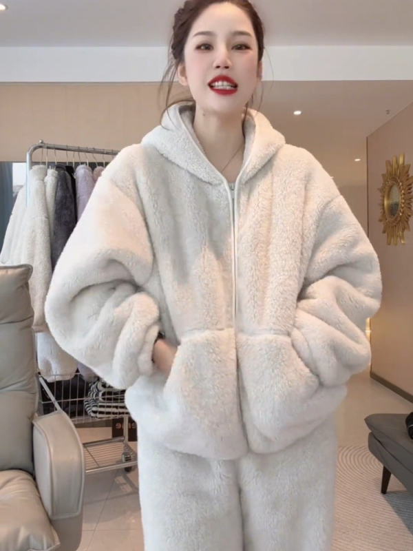 Σετ οικιακής χρήσης με κουκούλα από coral fleece, διπλής όψης, ζεστό και παχύ, δύο τεμάχια: μακρυμάνικο πάνω και παντελόνι, 351-400 g/m2, χειμώνας