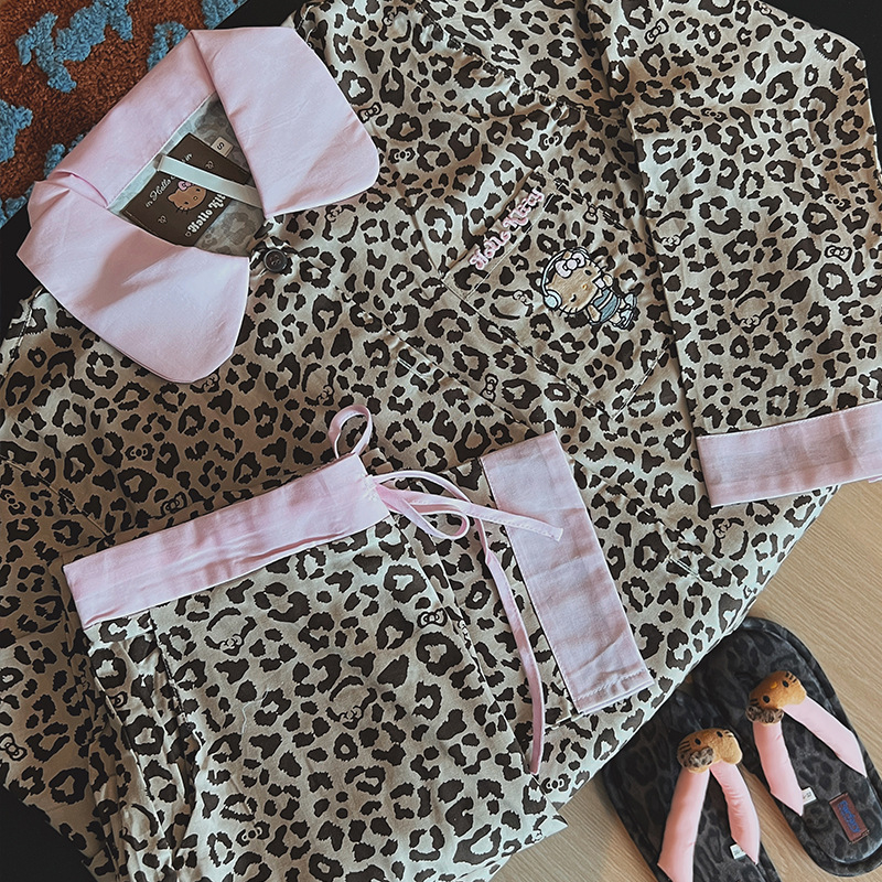 Lyocell pidžama set s leopard uzorkom, duga rukava i duga hlače, lagana tkanina, za sve sezone
