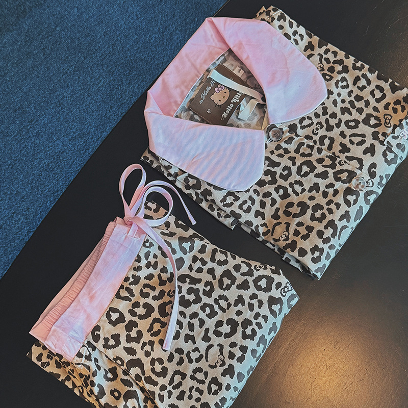 Lyocell pidžama set s leopard uzorkom, duga rukava i duga hlače, lagana tkanina, za sve sezone