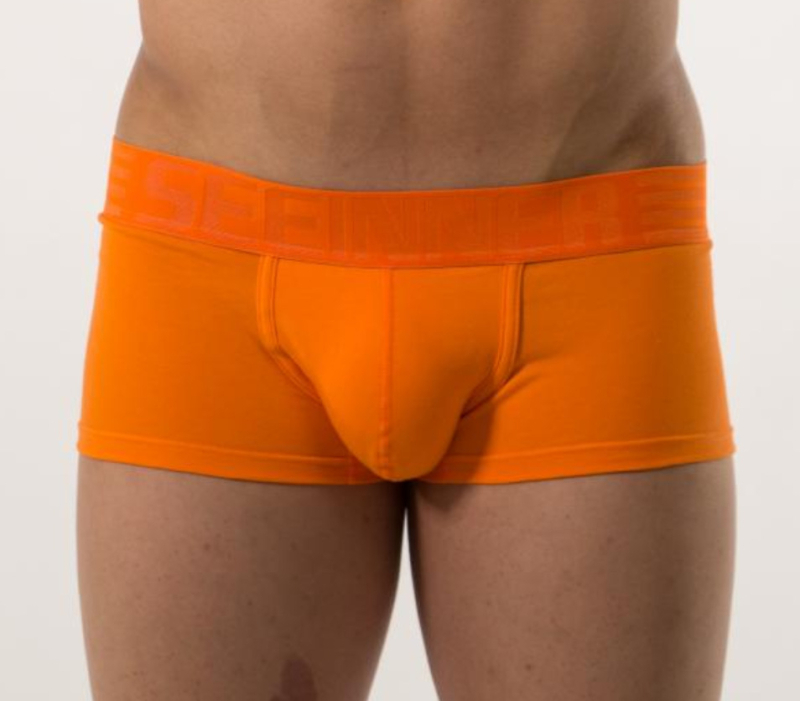 Lenjerie intimă bărbătească din bumbac respirabil, talie joasă, buzunar în formă de U pentru ridicarea șoldurilor; țesătură principală 95% bumbac; căptușeală 95% bumbac