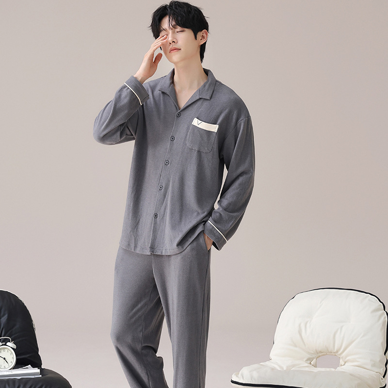 Vékony velúr pizsama készlet, kardigán-stílus, közepes súly 181–200 g/m²