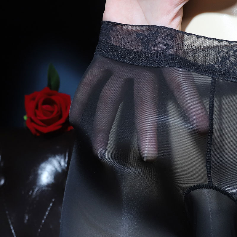 Férfi ultra vékony selyemszerű alsónemű szeparáló zsebbel (Ice Silk anyag; 50–70% poliészter; pamut alsó rész; középmagas derék; egyszínű)