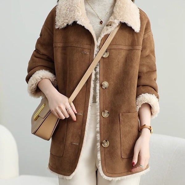 Ženska jakna u korejskom stilu s umjetnom krznom i izgledom kože, poliester 90–95%, drugi materijal ≤30%