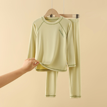 Детски комплект за пролет и есен – тънък базов слой за момчета, дишащ, запазва топлината, влагоотводящи свойства (Вискоза 95% + Спандекс 5%)