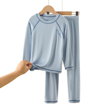 Детски комплект за пролет и есен – тънък базов слой за момчета, дишащ, запазва топлината, влагоотводящи свойства (Вискоза 95% + Спандекс 5%)