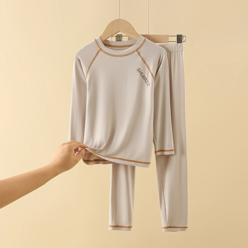 Детски комплект за пролет и есен – тънък базов слой за момчета, дишащ, запазва топлината, влагоотводящи свойства (Вискоза 95% + Спандекс 5%)