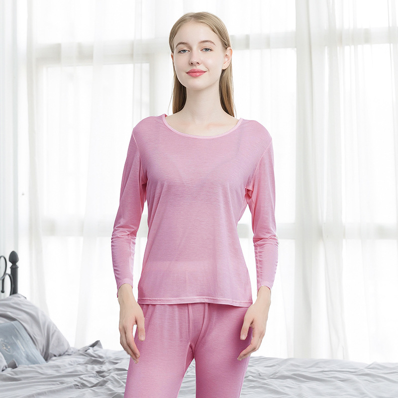 Set de lenjerie termică pentru femei din 100% lână — bază, guler rotund, mâneci lungi, pantaloni, lână fină, grosime moderată 141–160 g/m², toamnă-iarnă