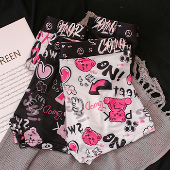 Muške boxerice Ice Silk, grafički uzorak, srednji pojas, prozračne i brzo se suše, sastav 80–90% poliestera, podstava prepona viskoza