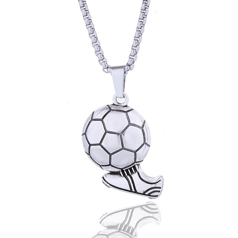 Geometrijska ogrlica s futbalskim privjeskom, urbani street hip-hop stil, unisex (Materijal: titan čelik; Obrada: elektroplatiranje; Materijal privjeska: legura; Lanac: keel lanac; Težina: 16,22 g)