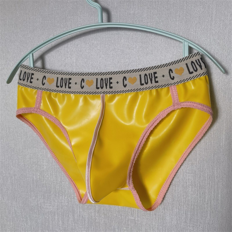 Muške latex gaćice s trokutastim krojem i elastičnim rubom, jednobojne