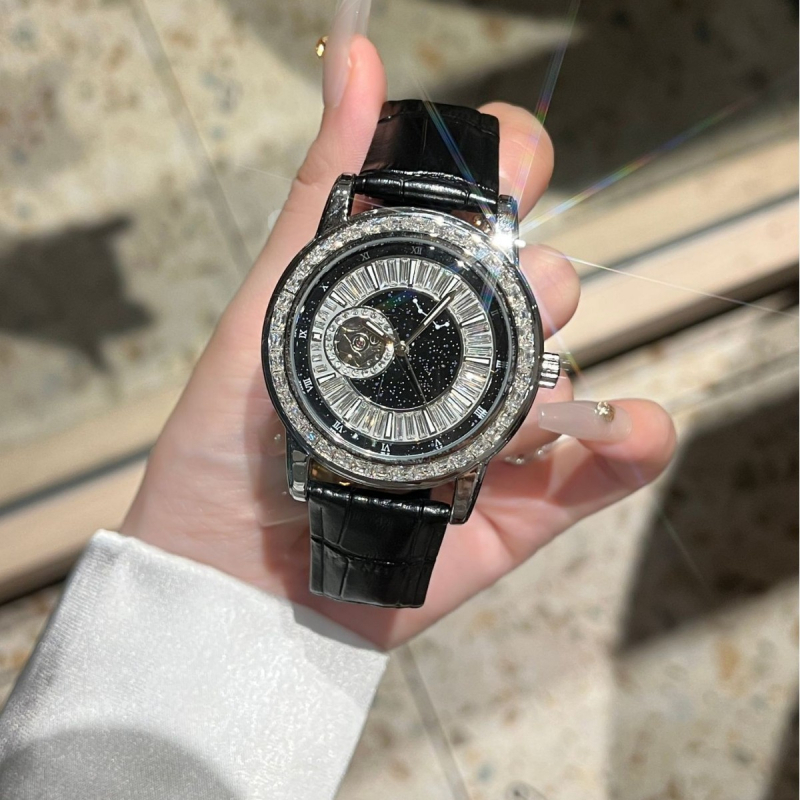 Muški kvarcni sat s Miyota mehanizmom, brojčanik 43 mm, debljina 12 mm, vodootpornost 30 m, kožni kaiš