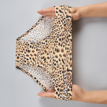Bešavne muške gaćice s niskim strukom, prozračne, leopard uzorak