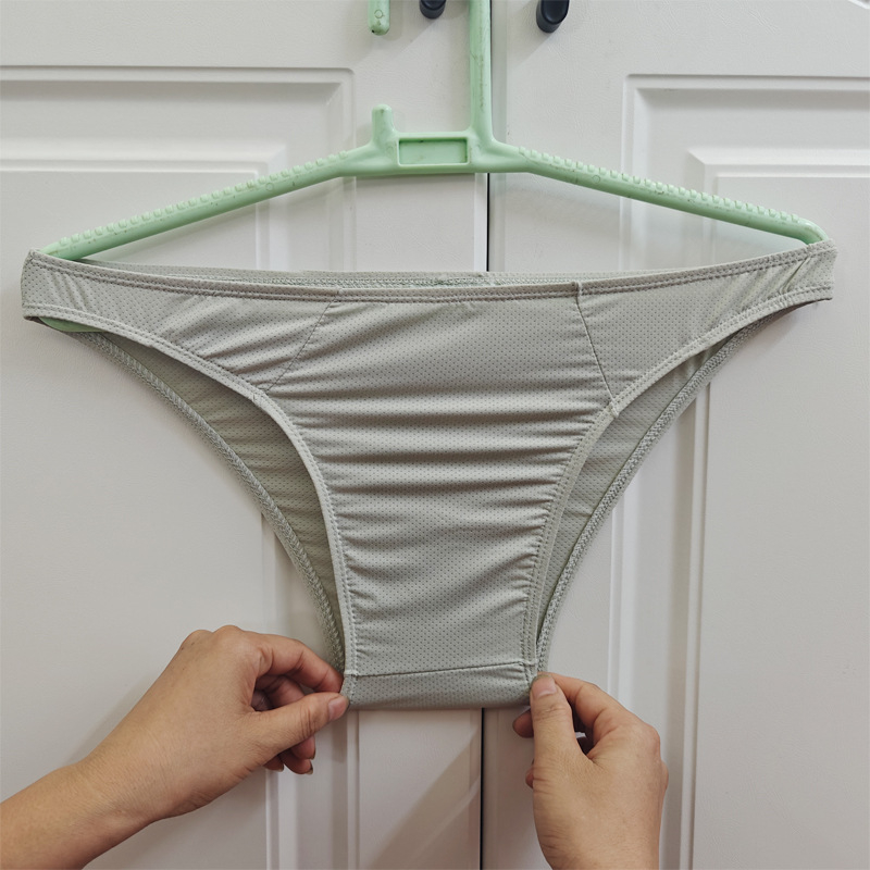 Boxeri bărbați Ice Silk talie joasă, uscare rapidă și respirabile, Nylon 80-90%