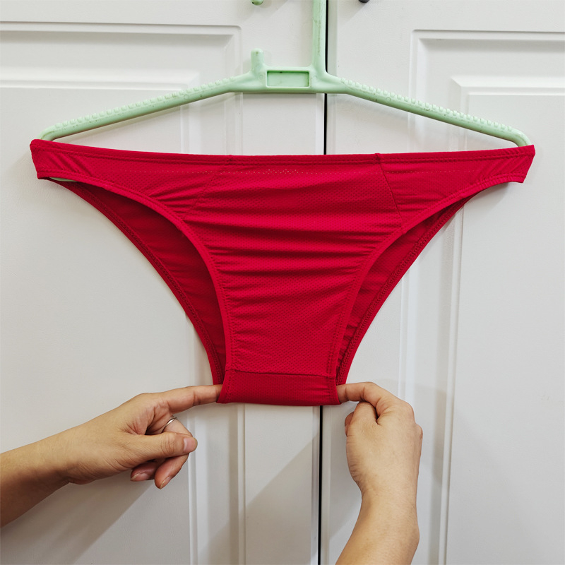 Boxeri bărbați Ice Silk talie joasă, uscare rapidă și respirabile, Nylon 80-90%