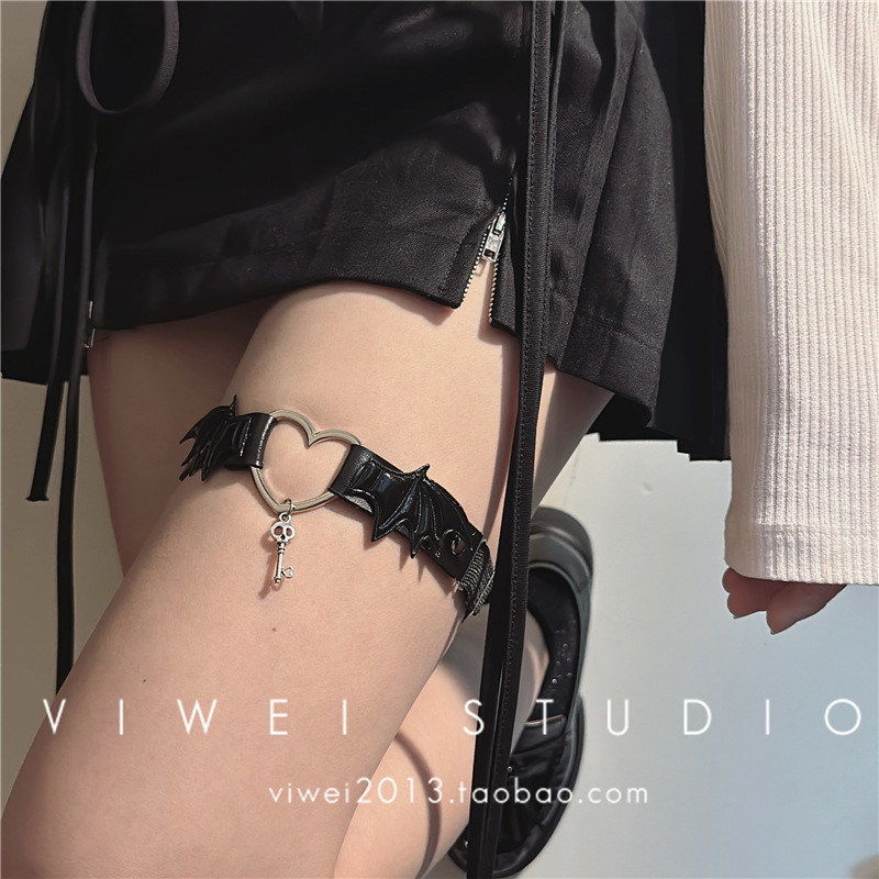 Inel de gleznă cu aripi, stil punk goth, motiv inimă; accesorii pentru coapsă cu curea; Brand: Other; Categorie: Spot goods; An/Sezon: Other