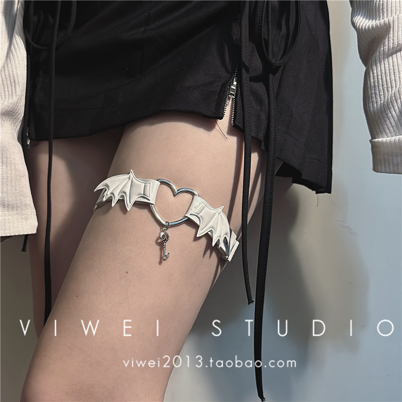 Inel de gleznă cu aripi, stil punk goth, motiv inimă; accesorii pentru coapsă cu curea; Brand: Other; Categorie: Spot goods; An/Sezon: Other