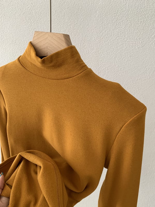 Siaura silueto palaidinė su maža kaklo apykakle, ilgomis rankovėmis, vienos spalvos, kašmyras ir viskozė