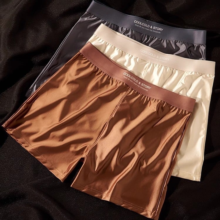 Férfi boxerek Satin Ice Silk anyagban, lélegző, fő anyag 80–90% nylon, kötött, középmagas derék, nyár