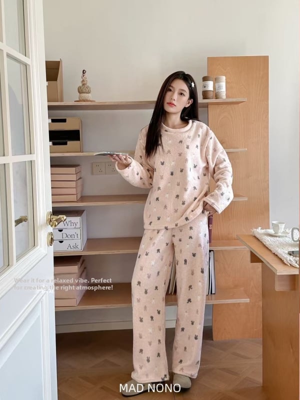 Ženski kućni komplet pidžama, okrugli izrez, dugi rukavi, poliester, 251-300 g/m², 90-95% poliester, jesen-zima