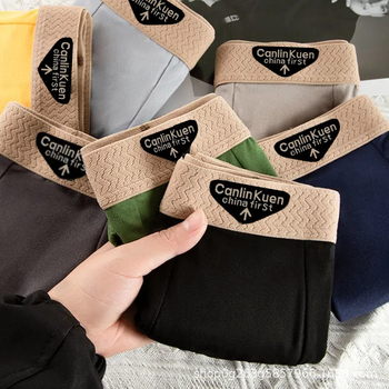 Muške bokserice – prozračne, antibakterijske, elastične i udobne; srednji rise, pleteni materijal od milksilk, poliesterski sadržaj 95–100%