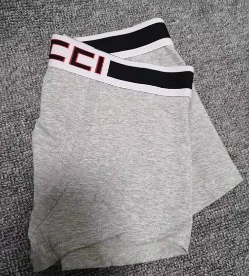 Muške prozračne pamuk bokserice sa srednjim strukom, elastični pojas, jednofarbne, glavni materijal 95% pamuk, podstava 90–95% pamuk