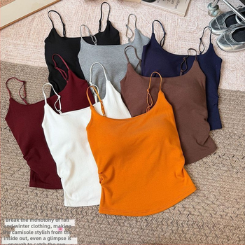 Terminė liemenė su įmontuotais krūtinės pagalvėlėmis, viskozė, gobtuvas, keturkampis kaklo iškirpimas, velveto pojūtis