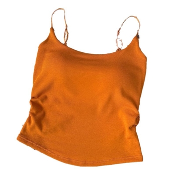 Terminė liemenė su įmontuotais krūtinės pagalvėlėmis, viskozė, gobtuvas, keturkampis kaklo iškirpimas, velveto pojūtis