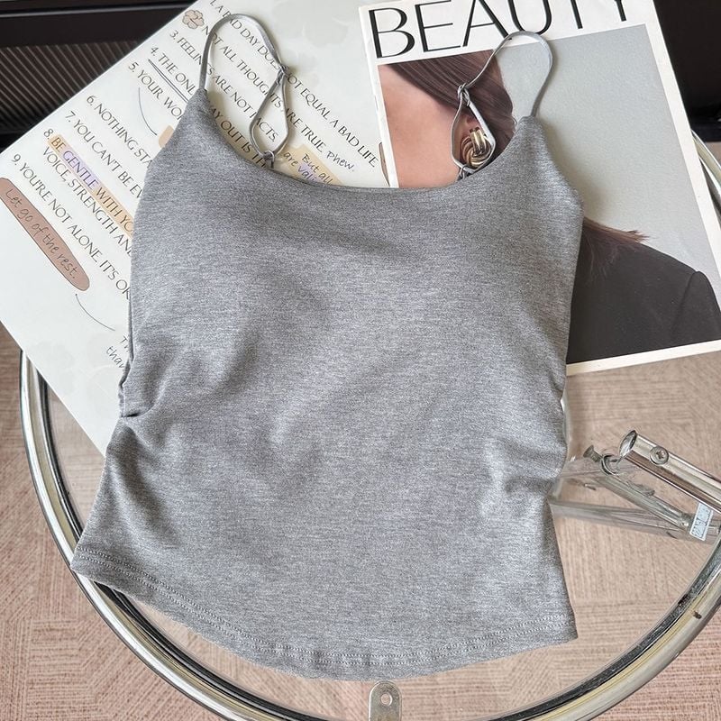 Terminė liemenė su įmontuotais krūtinės pagalvėlėmis, viskozė, gobtuvas, keturkampis kaklo iškirpimas, velveto pojūtis