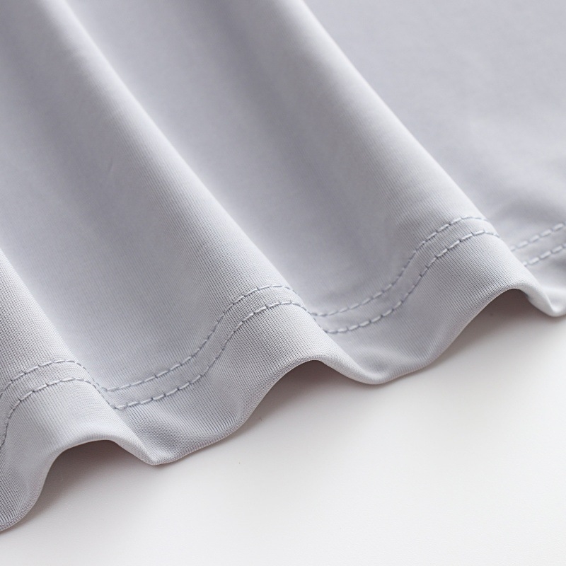 Σετ πιτζάμα Liquid Ice Silk: ultra-λεπτό, μακριά μανίκια, λαιμό crewneck, παντελόνια μέχρι το γόνατο, 90–95% πολυεστέρας