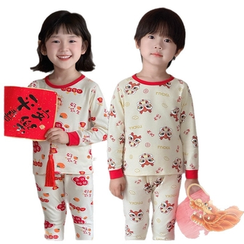 Gyerekek pamut pizsama szett Újévhez, 95% pamut, szövettömeg 181–200 g/m2, 4–6 éveseknek