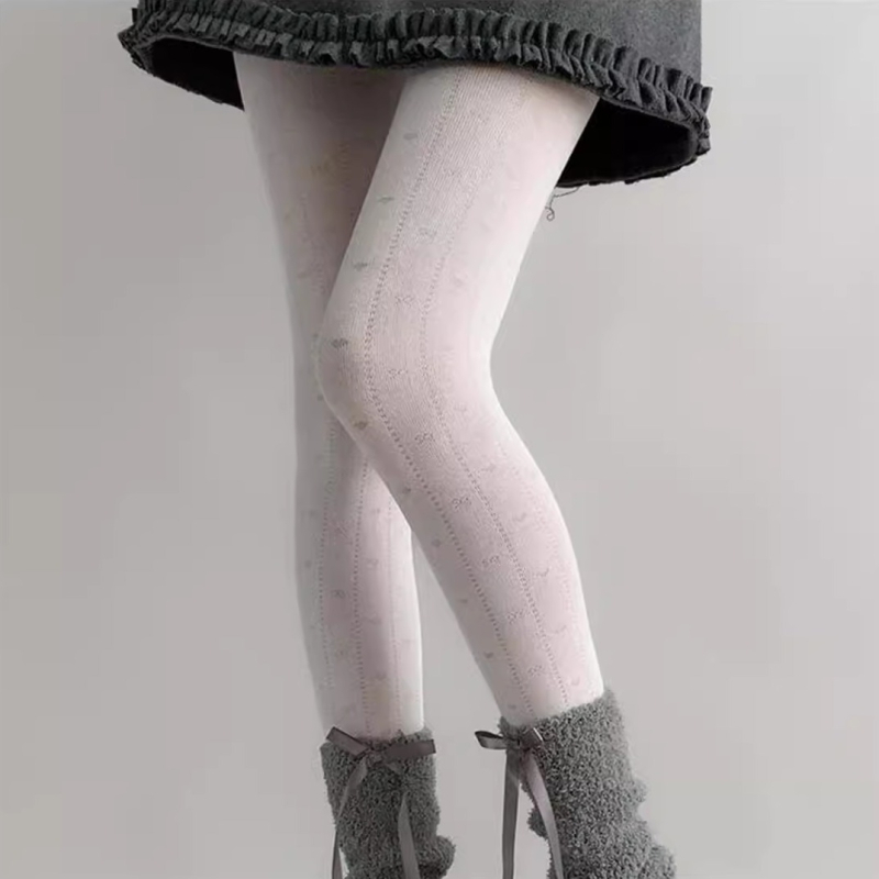 Ženske debeli pantyhose za jesen-zimu, topli, uzorak srca i pruga; materijal: pamuk; glavna sastava: najlon 80–90%; značajke: nevidljive, protiv odsjaja, protiv trenja, protiv habanja; visina cijevi: pantyhose; za mlade 18–40
