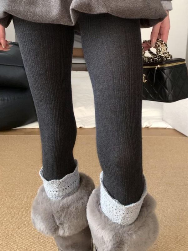 Pamukaste pantyhose srednje gustoće, jednofarbni uzorak, oblikuju tijelo, protiv klizanja, protiv trenja