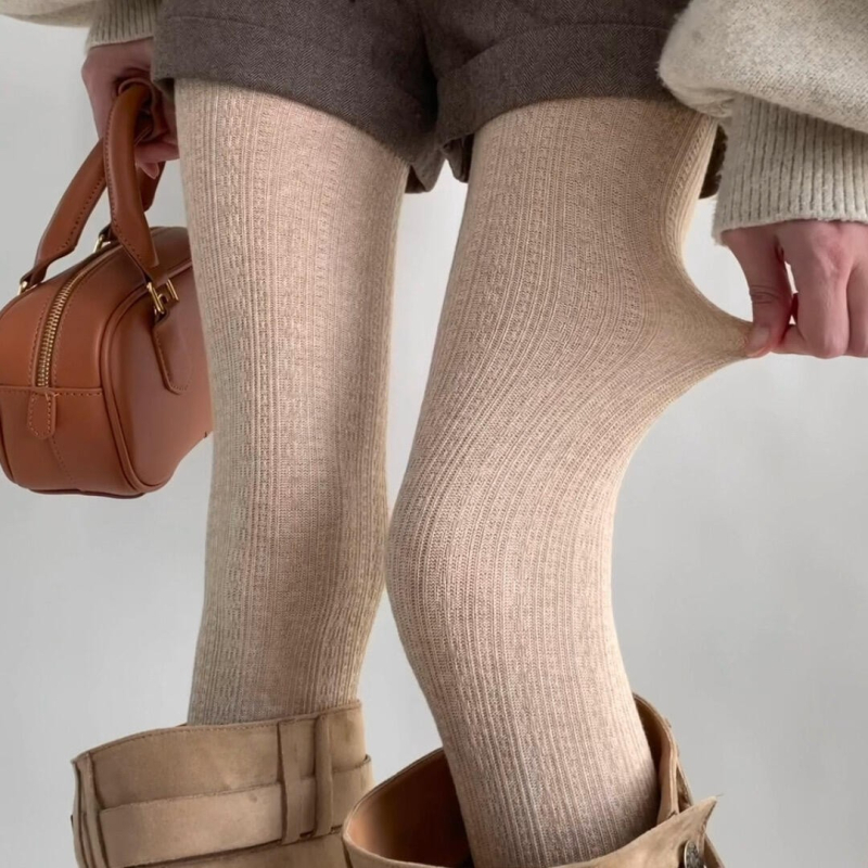 Pamukaste pantyhose srednje gustoće, jednofarbni uzorak, oblikuju tijelo, protiv klizanja, protiv trenja